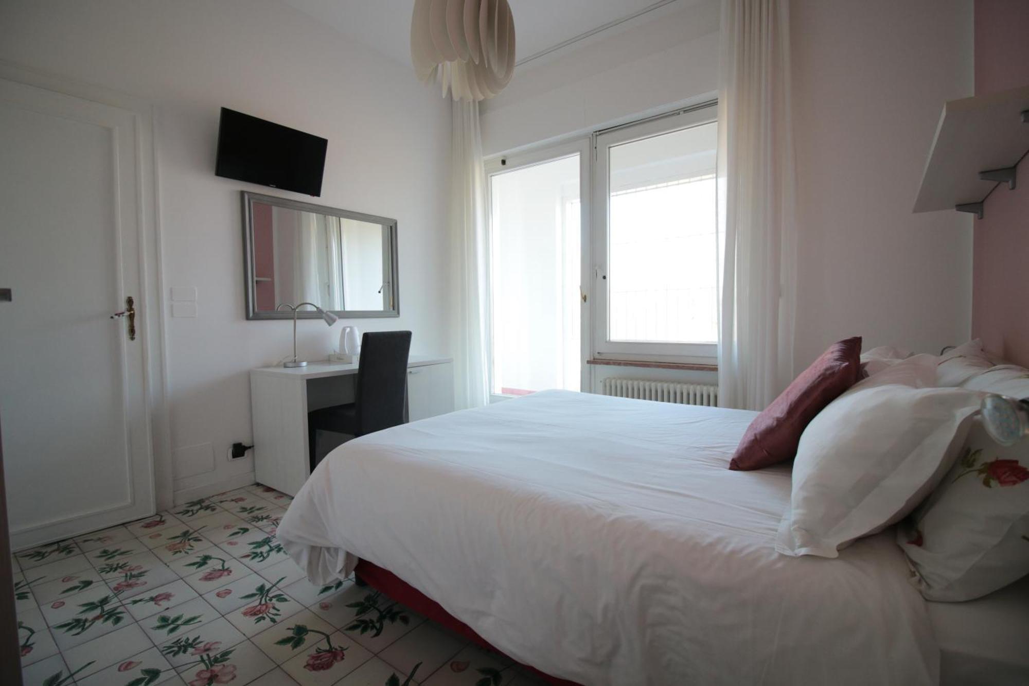 Villa Silvia Olivetti Banchette D'Ivrea Kamer foto